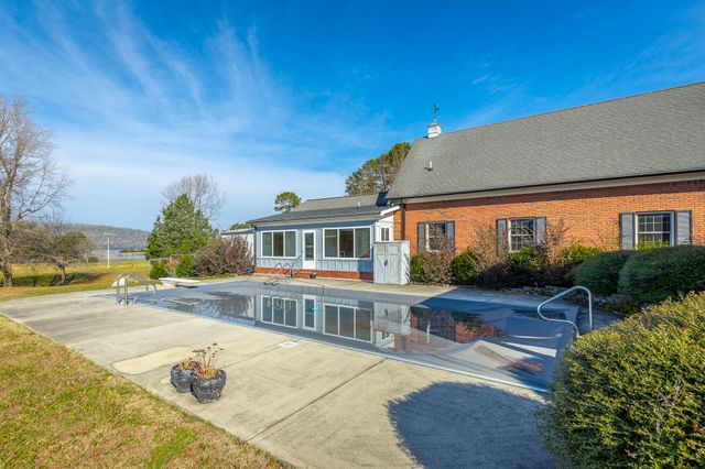 8121 Highway 156, South Pittsburg, TN 37380