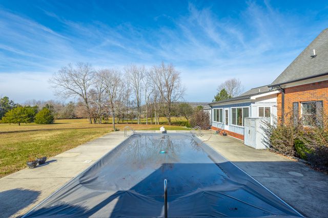 8121 Highway 156, South Pittsburg, TN 37380