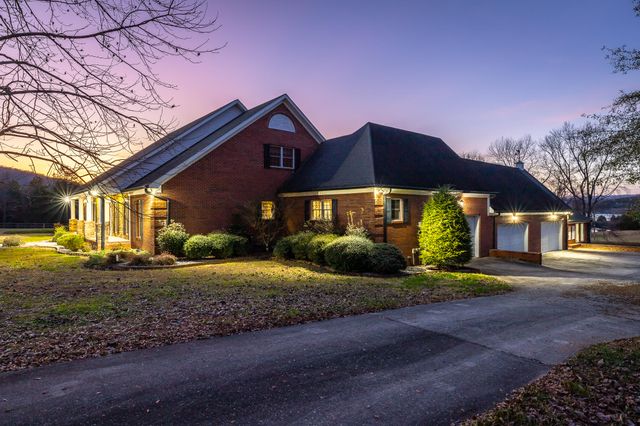 8121 Highway 156, South Pittsburg, TN 37380