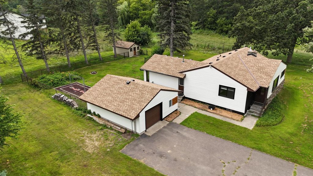5963 E Viking Boulevard, Wyoming, MN 55092