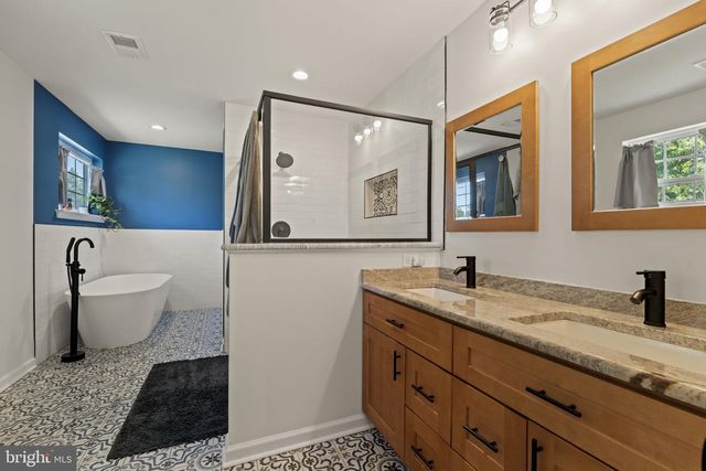 321 W RICHARDSON AVE, Langhorne, PA 19047