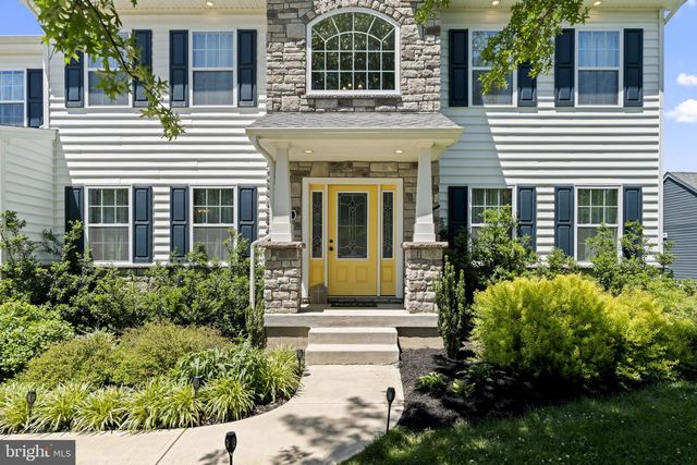 321 W RICHARDSON AVE, Langhorne, PA 19047