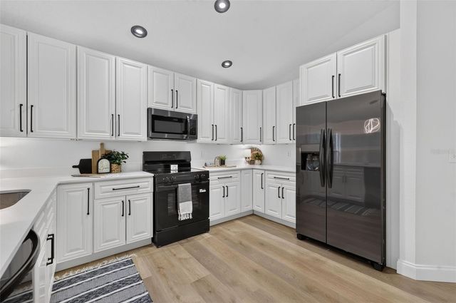 14229 SAPPHIRE BAY CIRCLE, Orlando, FL 32828