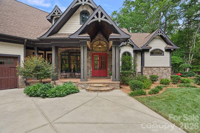 6808 Live Oaks Lane, Waxhaw, NC 28173
