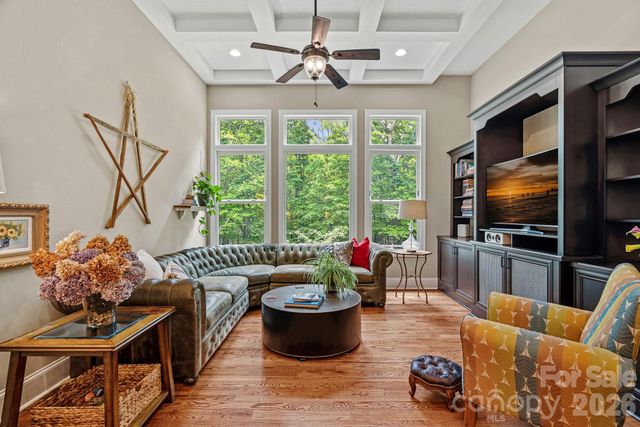 6808 Live Oaks Lane, Waxhaw, NC 28173