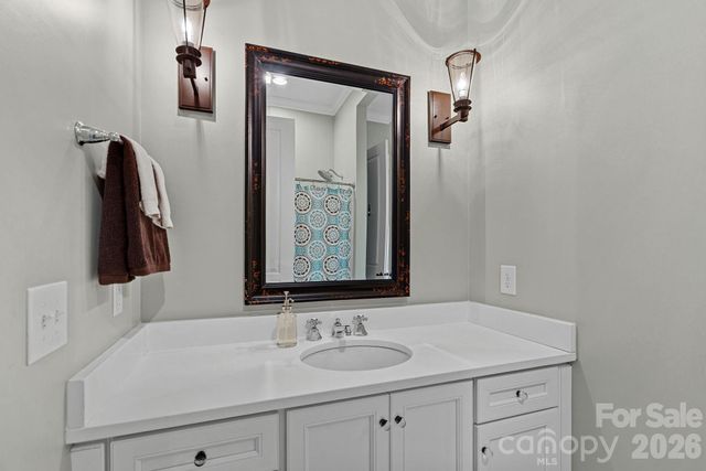 6808 Live Oaks Lane, Waxhaw, NC 28173