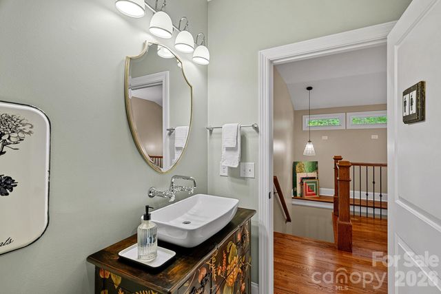 6808 Live Oaks Lane, Waxhaw, NC 28173