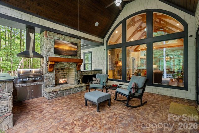 6808 Live Oaks Lane, Waxhaw, NC 28173