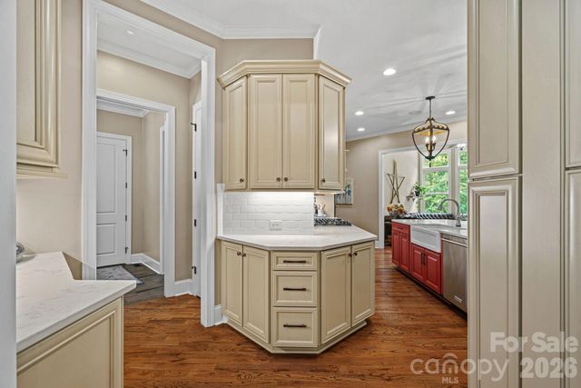 6808 Live Oaks Lane, Waxhaw, NC 28173