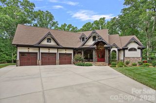 6808 Live Oaks Lane, Waxhaw, NC 28173