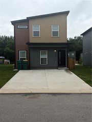 1021 States Avenue, Bentonville, AR 72713