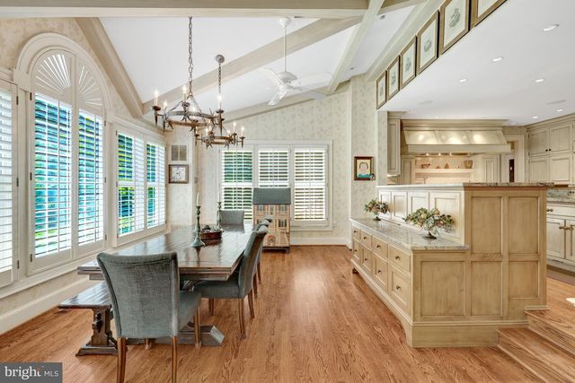801 OLDE GEORGETOWN CT, Great Falls, VA 22066