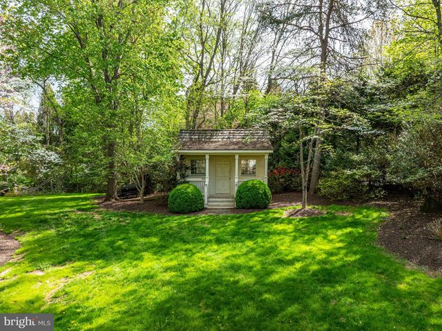 801 OLDE GEORGETOWN CT, Great Falls, VA 22066
