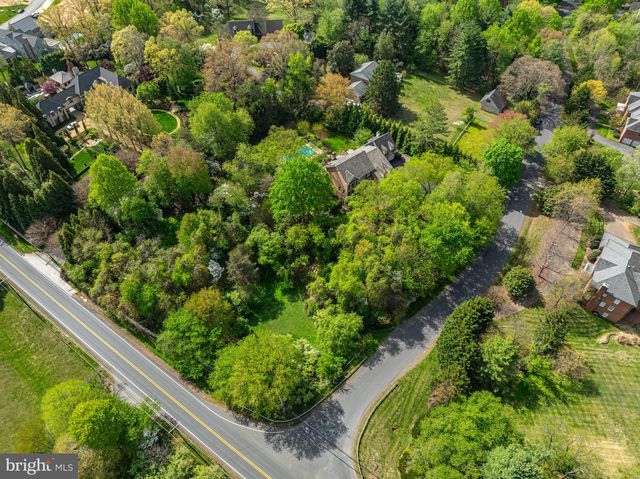 801 OLDE GEORGETOWN CT, Great Falls, VA 22066