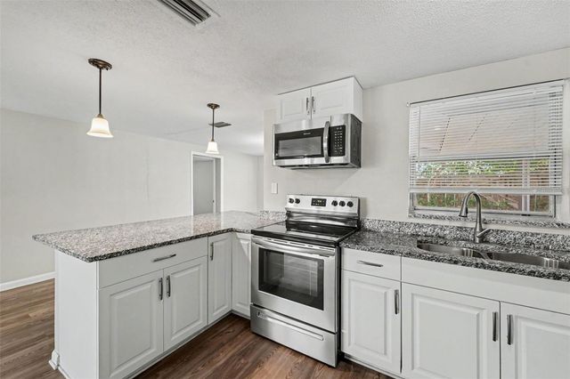 7808 BRACKEN DRIVE, Port Richey, FL 34668