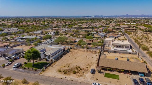 1434 E LA MIRADA Drive 18, Phoenix, AZ 85042