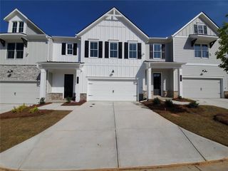 1704 PARDEE Drive, Kennesaw, GA 30152