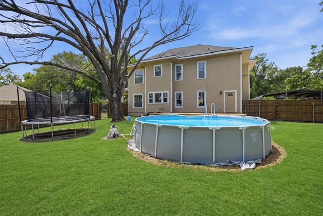 901 N Main Street, Leonard, TX 75452