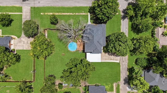 901 N Main Street, Leonard, TX 75452