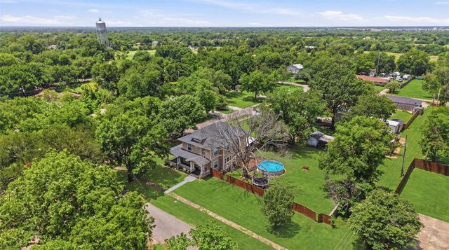 901 N Main Street, Leonard, TX 75452