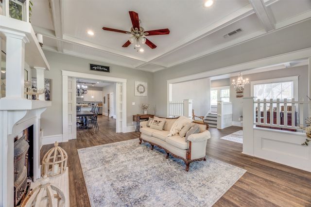 901 N Main Street, Leonard, TX 75452