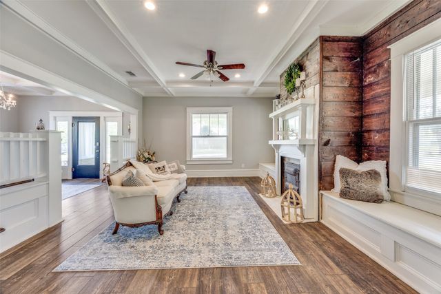 901 N Main Street, Leonard, TX 75452