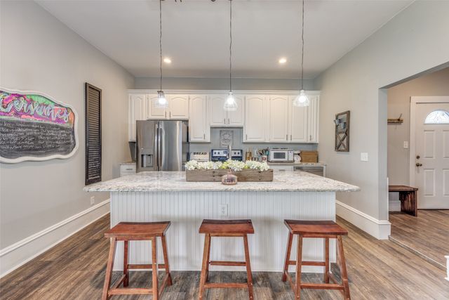 901 N Main Street, Leonard, TX 75452