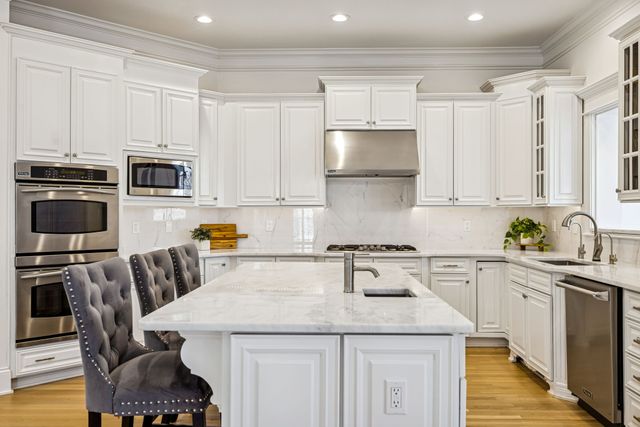 9572 Hampton Reserve Dr, Brentwood, TN 37027