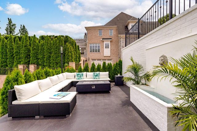 9572 Hampton Reserve Dr, Brentwood, TN 37027