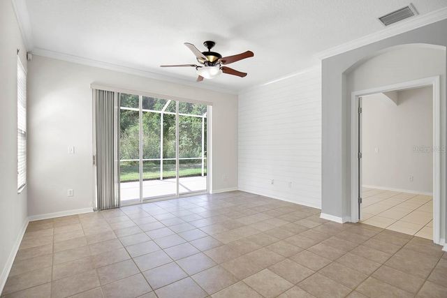 15715 PHOEBEPARK AVENUE, Lithia, FL 33547