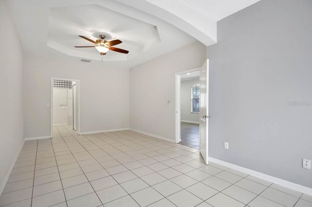 15715 PHOEBEPARK AVENUE, Lithia, FL 33547