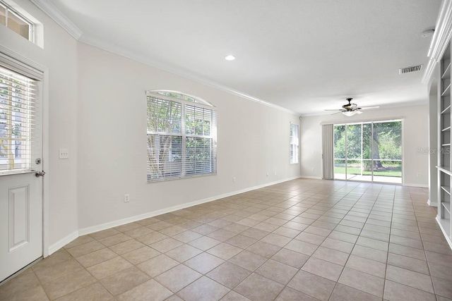 15715 PHOEBEPARK AVENUE, Lithia, FL 33547