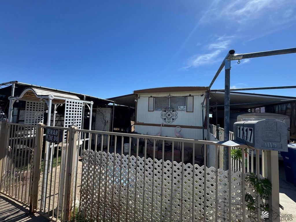 1117 E 23 St, Yuma, AZ 85365