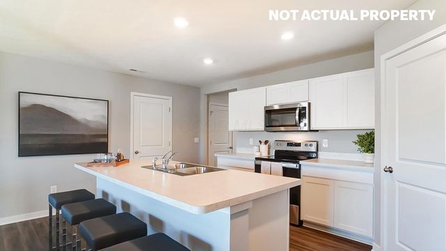 1143 Mueller Drive, Reynoldsburg, OH 43068