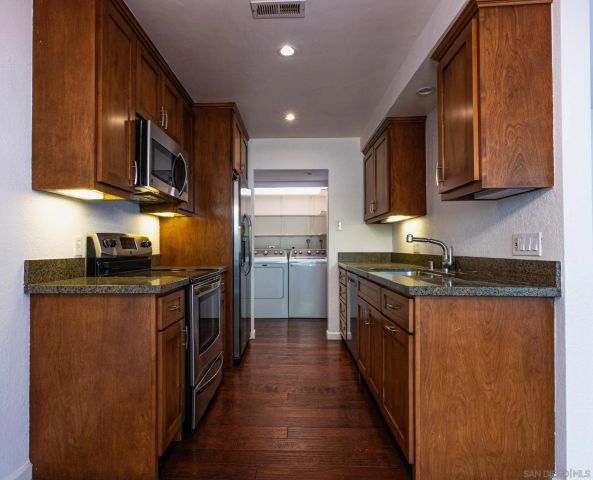4060 Rosenda Court 230, San Diego, CA 92122