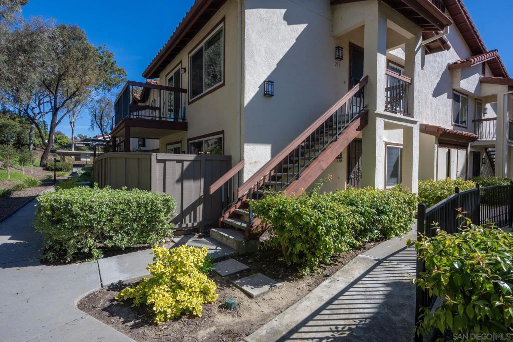 4060 Rosenda Court 230, San Diego, CA 92122