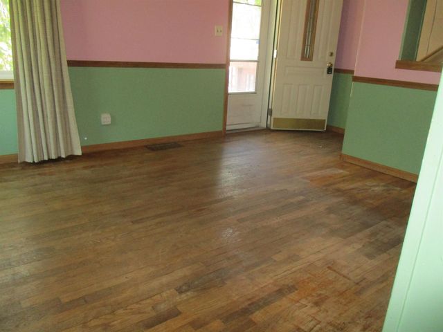 612 Liberty Street, Alma, MI 48801
