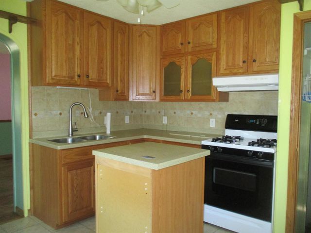 612 Liberty Street, Alma, MI 48801