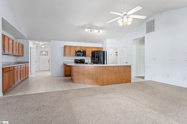315 Shadowfield Acres Drive, Duncan, SC 29334