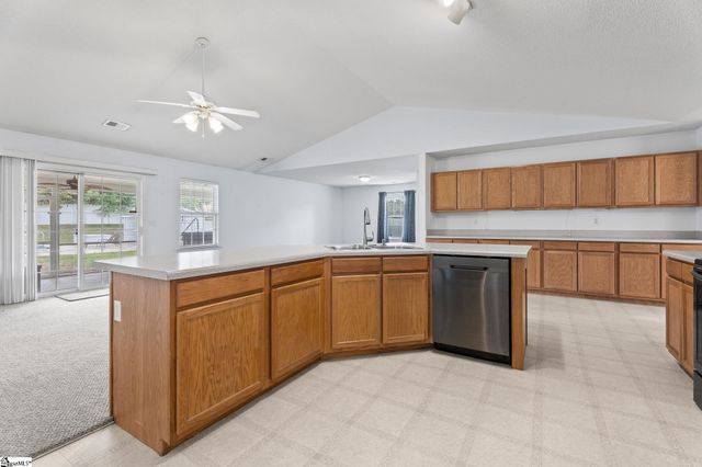 315 Shadowfield Acres Drive, Duncan, SC 29334
