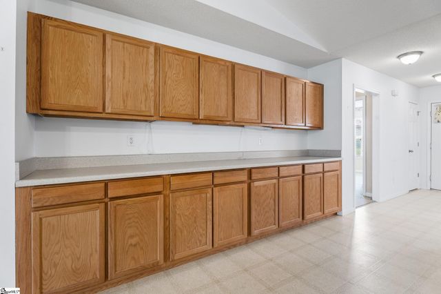 315 Shadowfield Acres Drive, Duncan, SC 29334