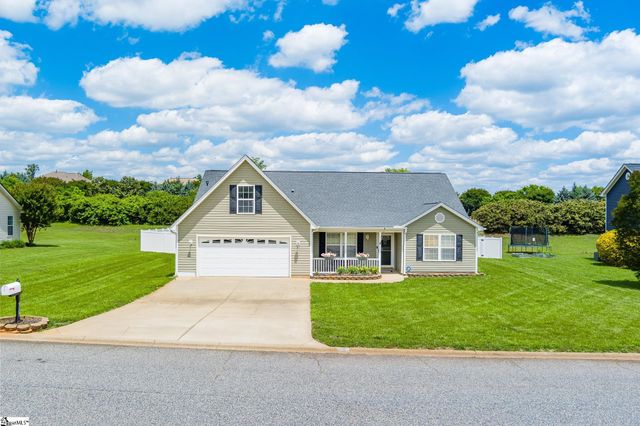 315 Shadowfield Acres Drive, Duncan, SC 29334