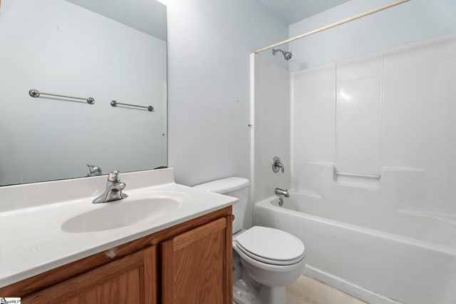 315 Shadowfield Acres Drive, Duncan, SC 29334