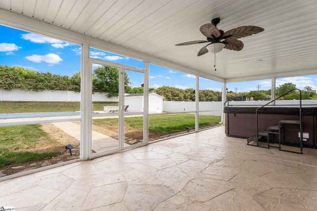 315 Shadowfield Acres Drive, Duncan, SC 29334