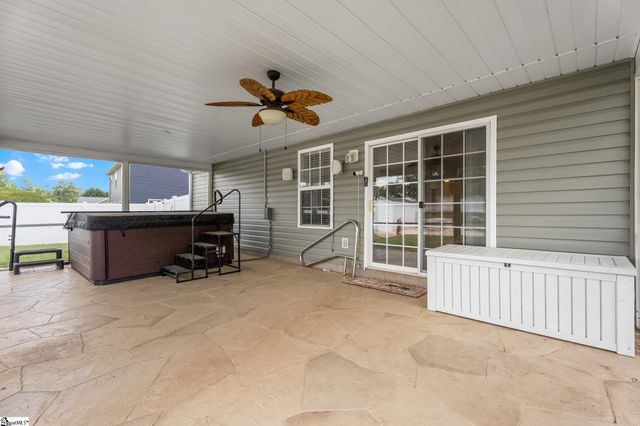 315 Shadowfield Acres Drive, Duncan, SC 29334