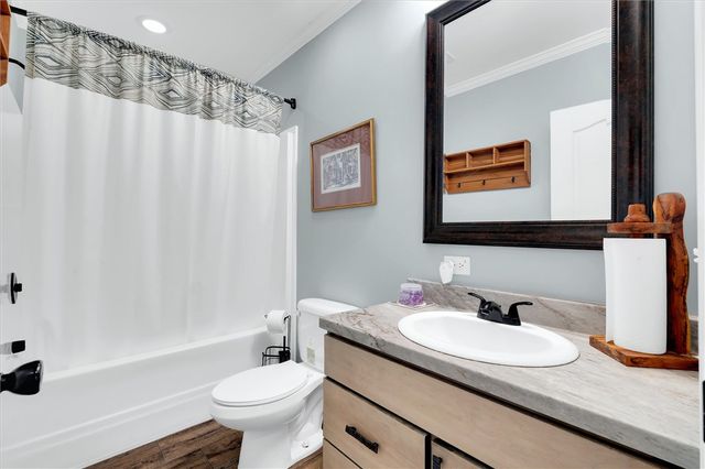 412 Simms School Road, Central, SC 29630