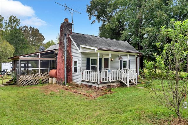 412 Simms School Road, Central, SC 29630