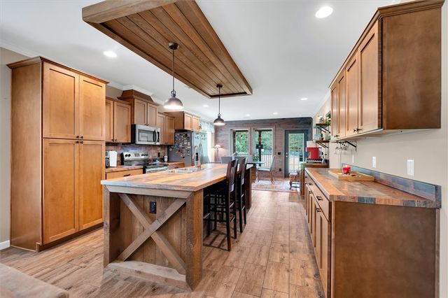 412 Simms School Road, Central, SC 29630