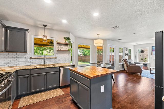 4008 Licorice LN, Austin, TX 78728