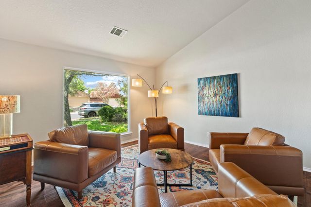 4008 Licorice LN, Austin, TX 78728